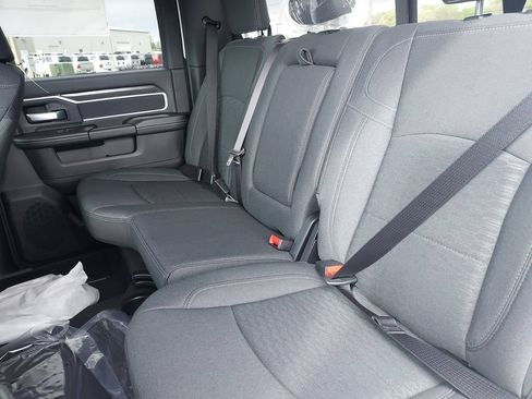New 2026 RAM 2500 Big Horn AWD/4WD image 28