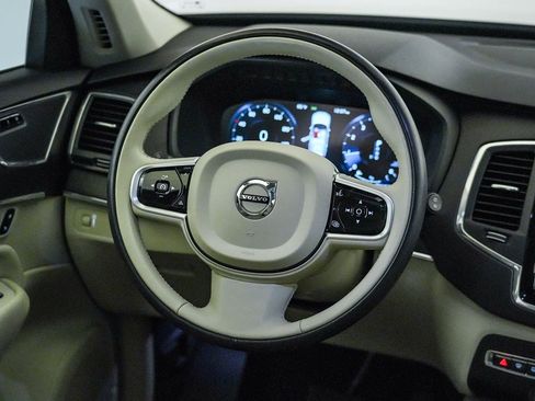 Used 2020 Volvo XC90 T5 Momentum w/ Protection Package Premier AWD/4WD image 16