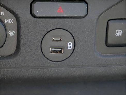 Used 2026 Ford E-450 and Econoline 450 Super Duty w/ Power Equipment Group image 24