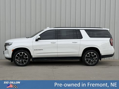 Used 2022 Chevrolet Suburban RST w/ Luxury Package image 9
