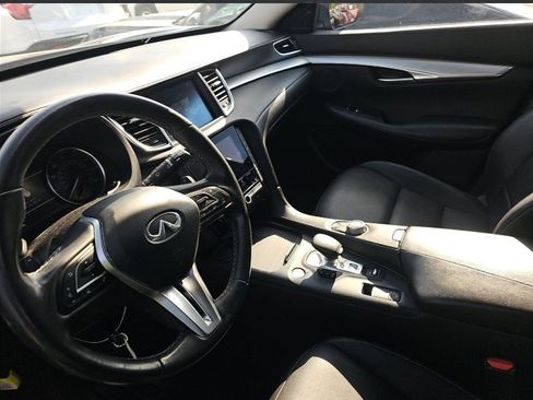 Used 2021 INFINITI QX50 Luxe image 17