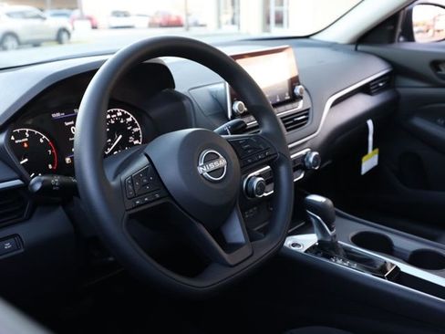 New 2025 Nissan Altima 2.5 S image 14