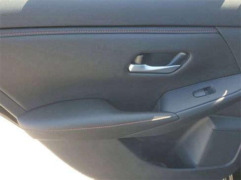 New 2025 Nissan Sentra SR w/ Trunk Package image 25