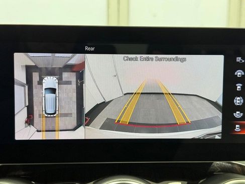 Certified 2022 Mercedes-Benz GLC 300 4MATIC w/ Multimedia Package Lite image 18