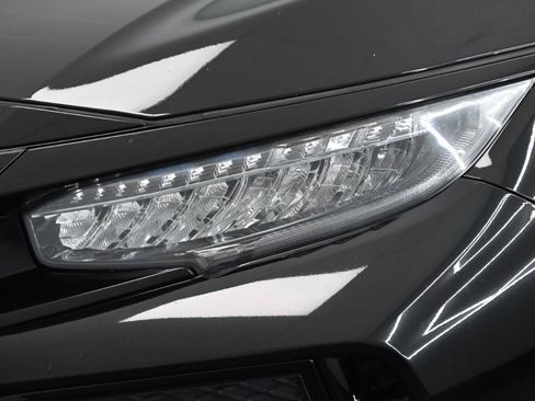 Used 2019 Honda Civic Type R image 8