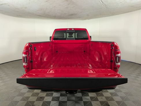 Used 2023 RAM 3500 Laramie AWD/4WD image 9