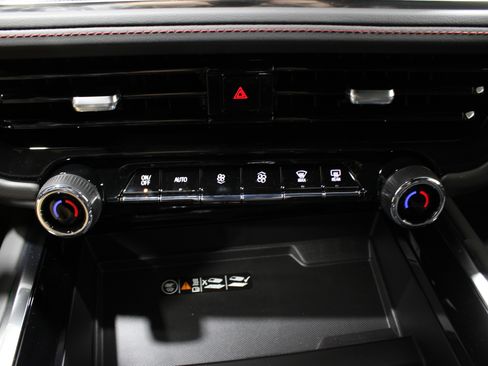 Used 2026 Chevrolet Suburban RST w/ RST Capability Package image 20