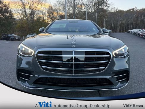 Used 2026 Mercedes-Benz S 580 4MATIC Sedan image 3