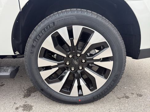 New 2026 Ford Expedition Max Platinum w/ Driver's Package image 28