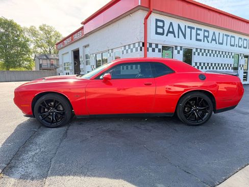 Used 2016 Dodge Challenger R/T w/ Blacktop Package RWD image 2
