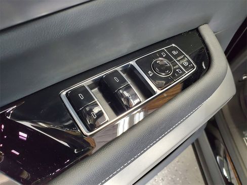 New 2026 Cadillac Vistiq Sport w/ LPO, Floor Liner Package image 8