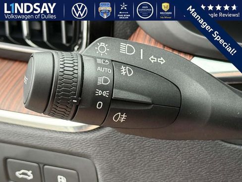 Used 2023 Volvo XC60 T8 Ultimate image 22