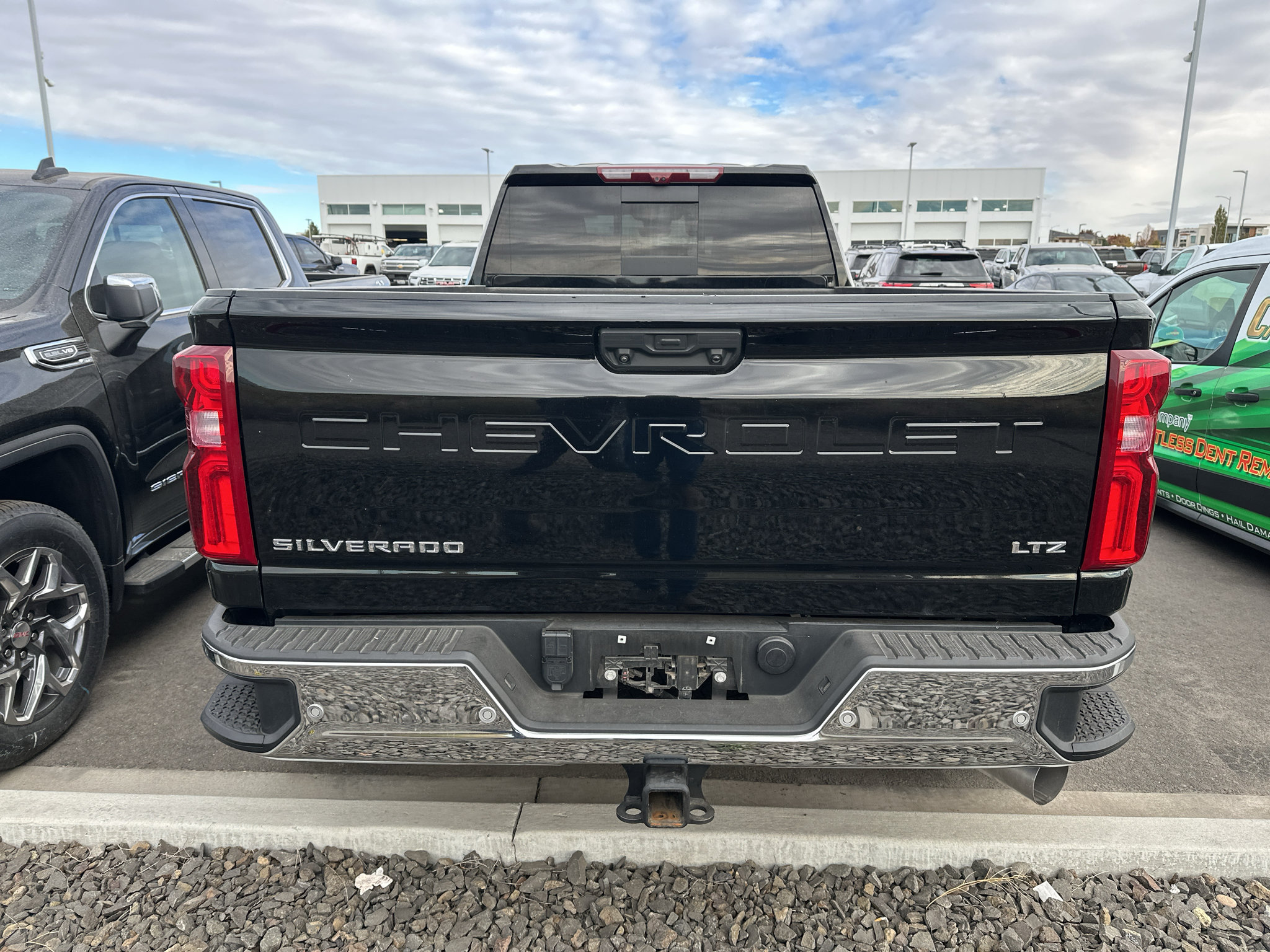 Used 2024 Chevrolet Silverado 3500 LTZ w/ LTZ Plus Package AWD/4WD image 6