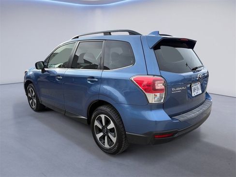 Used 2017 Subaru Forester 2.5i Limited image 5
