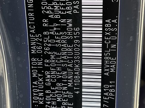 Used 2025 Toyota Camry Hybrid image 29