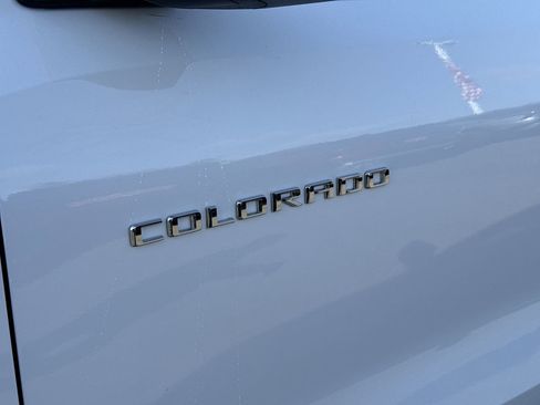 Used 2023 Chevrolet Colorado W/T image 28
