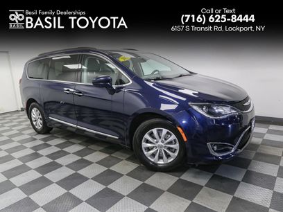 Used 2017 Chrysler Pacifica Touring-L