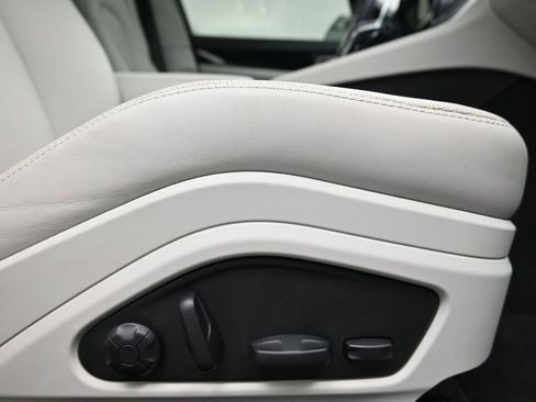 Used 2023 Porsche Panamera Platinum Edition image 15