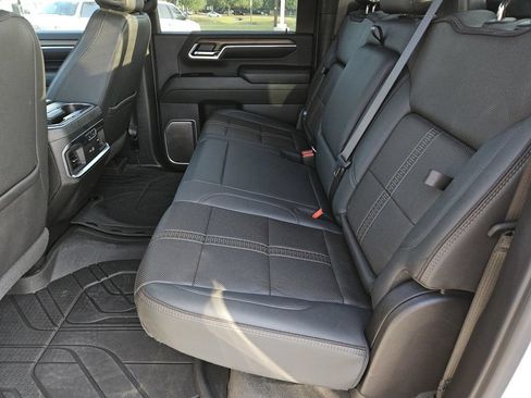 Used 2025 Chevrolet Silverado 2500 High Country w/ Technology Package AWD/4WD image 37