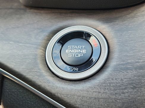 New 2025 Jeep Grand Cherokee L Limited image 21