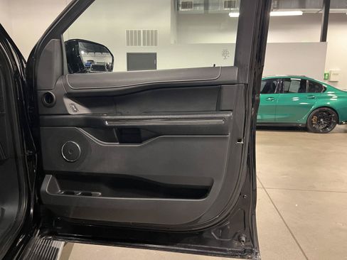Used 2023 Ford Expedition XLT AWD/4WD image 40
