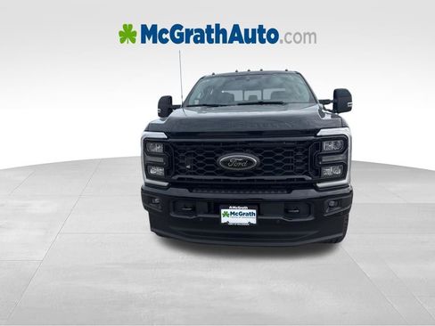 New 2026 Ford F250 Lariat w/ Black Appearance Package AWD/4WD image 9
