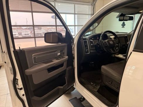 Used 2016 RAM 1500 Big Horn AWD/4WD image 10