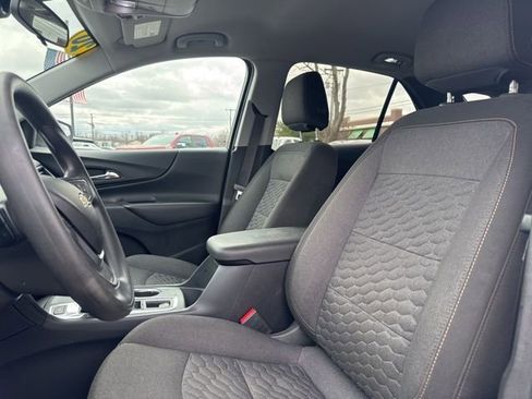 Used 2020 Chevrolet Equinox LT AWD/4WD image 12
