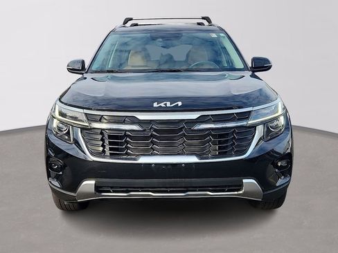 Certified 2024 Kia Seltos EX image 2