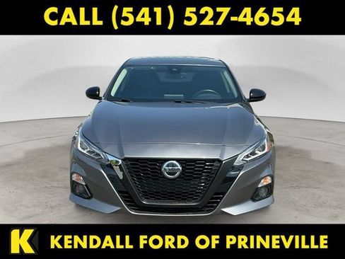 Used 2022 Nissan Altima 2.5 SR AWD/4WD image 2