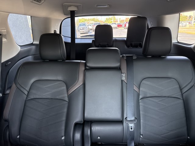 Certified 2025 Nissan Pathfinder Platinum w/ Cargo Package FWD image 21