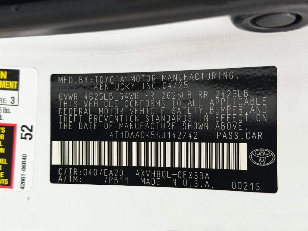 Used 2025 Toyota Camry SE FWD image 37
