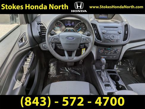 Used 2017 Ford Escape SE FWD image 18