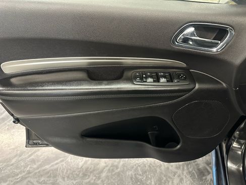 Used 2013 Dodge Durango SXT w/ Blacktop Pkg image 9