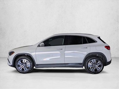 Certified 2025 Mercedes-Benz GLA 250 4MATIC image 12