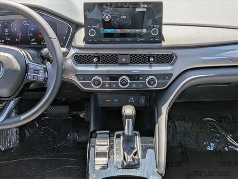 New 2025 Acura Integra image 11