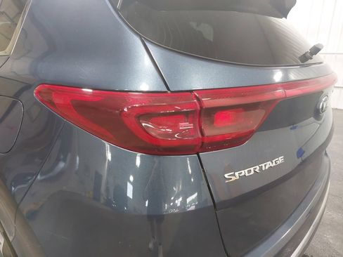 Used 2021 Kia Sportage EX AWD/4WD image 35