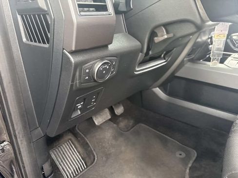 Used 2019 Ford F150 XLT w/ Equipment Group 302A Luxury AWD/4WD image 28