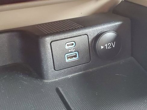 Used 2022 Ford Escape SEL image 19