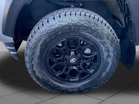 Certified 2023 Toyota Tacoma SR5 w/ SX Package AWD/4WD image 11