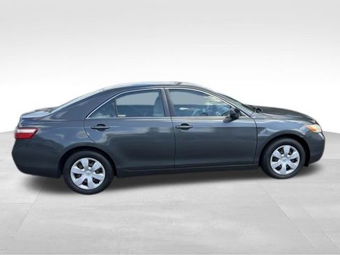 Used 2007 Toyota Camry LE FWD image 22
