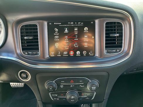 Used 2016 Dodge Charger R/T Scat Pack w/ Beats Audio Group image 17