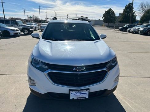 Used 2018 Chevrolet Equinox LT image 2