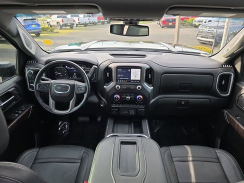 Certified 2022 GMC Sierra 3500 Denali image 25