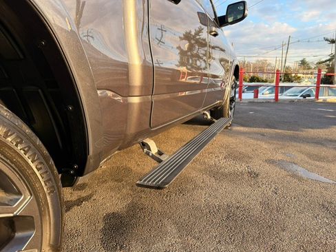 Used 2021 RAM 1500 Limited w/ Night Edition image 17