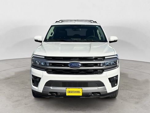 Used 2023 Ford Expedition XLT AWD/4WD image 2