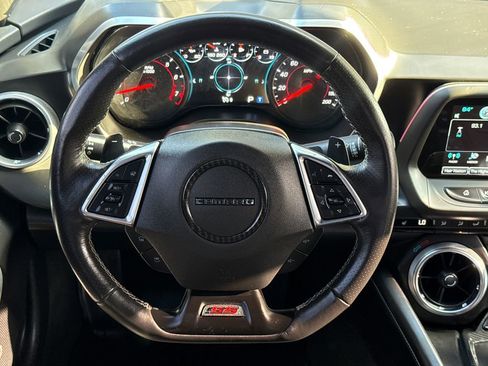 Used 2016 Chevrolet Camaro SS image 15