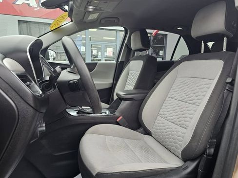 Used 2019 Chevrolet Equinox LS w/ LS Convenience Package FWD image 17