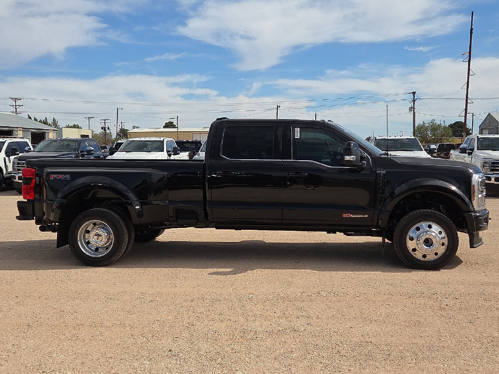 New 2027 Ford F450 Platinum w/ FX4 Off-Road Package AWD/4WD image 6