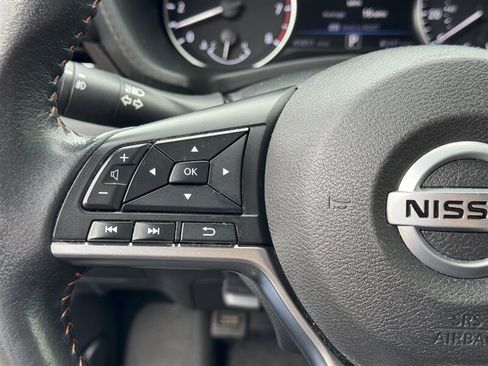 Used 2023 Nissan Sentra SR w/ Electronics Package FWD image 20